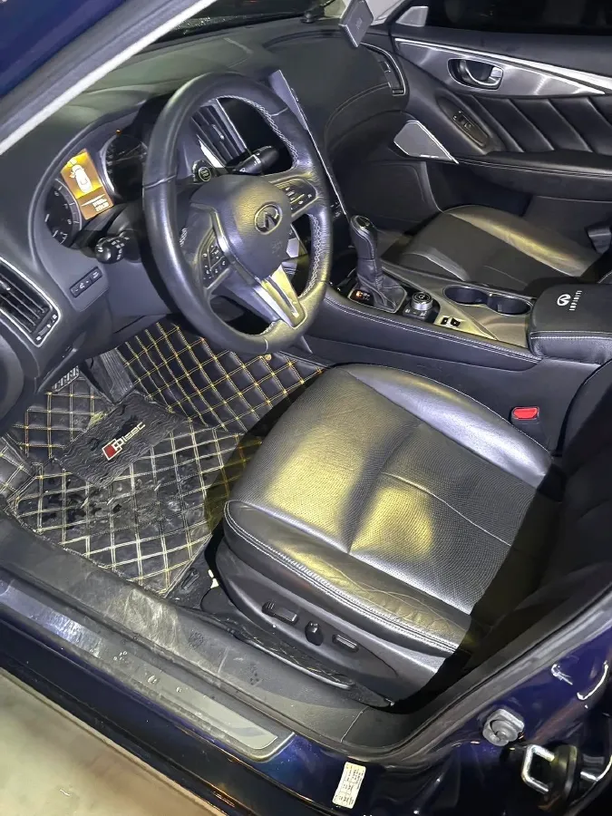 2018 Jeep Grand Commander 2.0T 265HP L4 9AT,autocango,china used car exporter,china ev exporter,chinese used car exporter,chinese used ev exporter