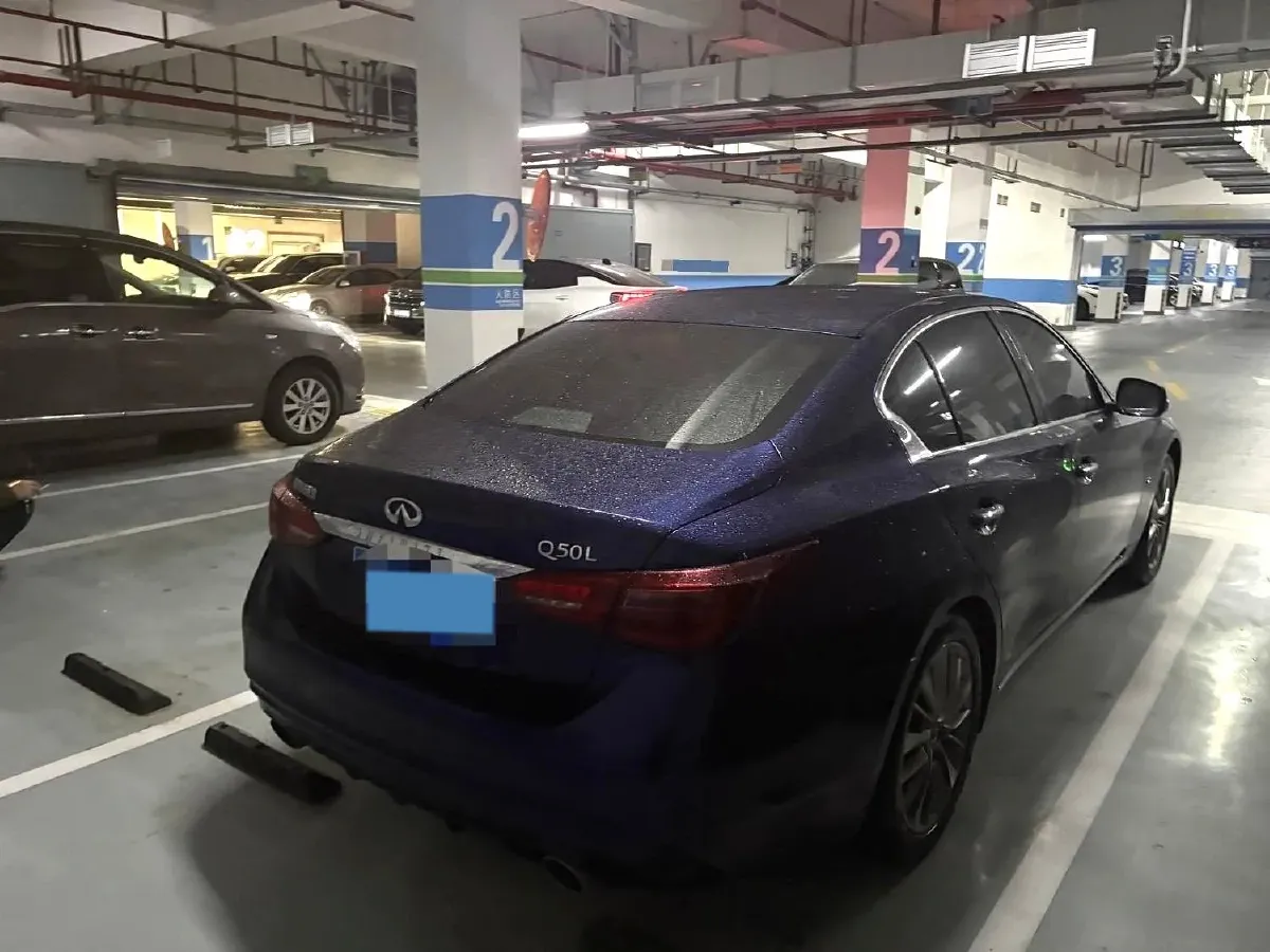 2018 Jeep Grand Commander 2.0T 265HP L4 9AT,autocango,china used car exporter,china ev exporter,chinese used car exporter,chinese used ev exporter