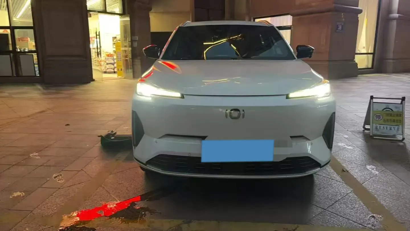 2023 Venucia VX6 BEV 62KWH,autocango,china used car exporter,china ev exporter,chinese used car exporter,chinese used ev exporter