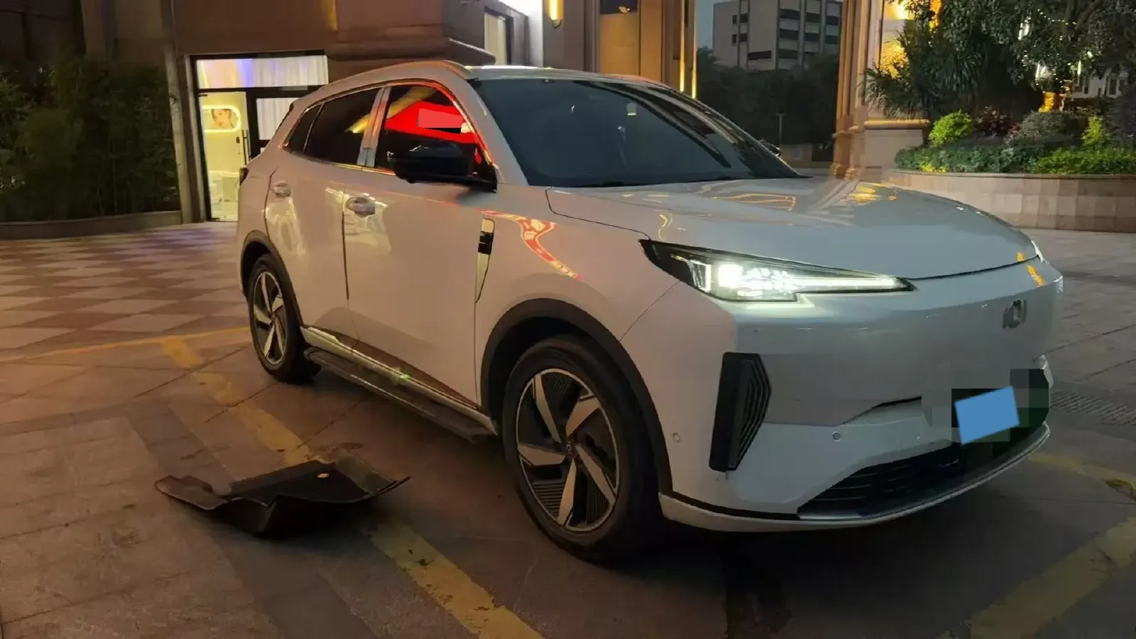 2023 Venucia VX6 BEV 62KWH,autocango,china used car exporter,china ev exporter,chinese used car exporter,chinese used ev exporter