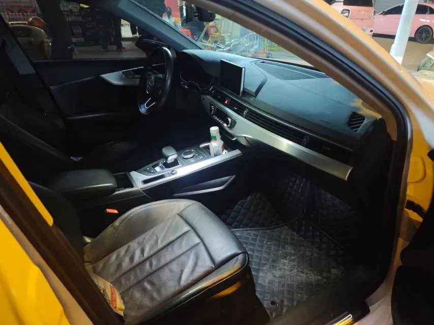 2019 Audi A4L 2.0T 190HP L4 7DCT,autocango,china used car exporter,china ev exporter,chinese used car exporter,chinese used ev exporter
