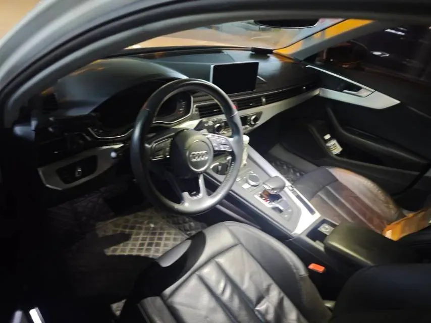 2019 Audi A4L 2.0T 190HP L4 7DCT,autocango,china used car exporter,china ev exporter,chinese used car exporter,chinese used ev exporter