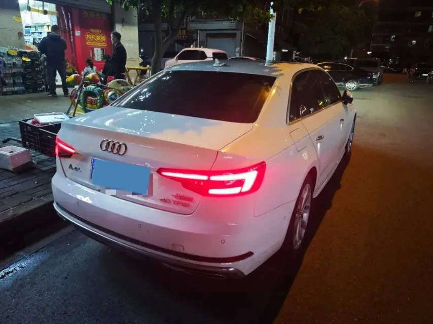2019 Audi A4L 2.0T 190HP L4 7DCT,autocango,china used car exporter,china ev exporter,chinese used car exporter,chinese used ev exporter