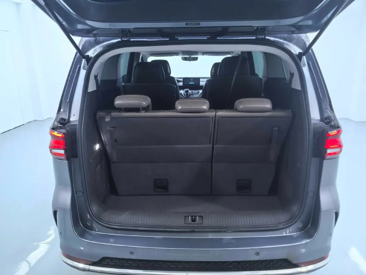 2022 Roewe iMAX8 BEV 90KWH,autocango,china used car exporter,china ev exporter,chinese used car exporter,chinese used ev exporter