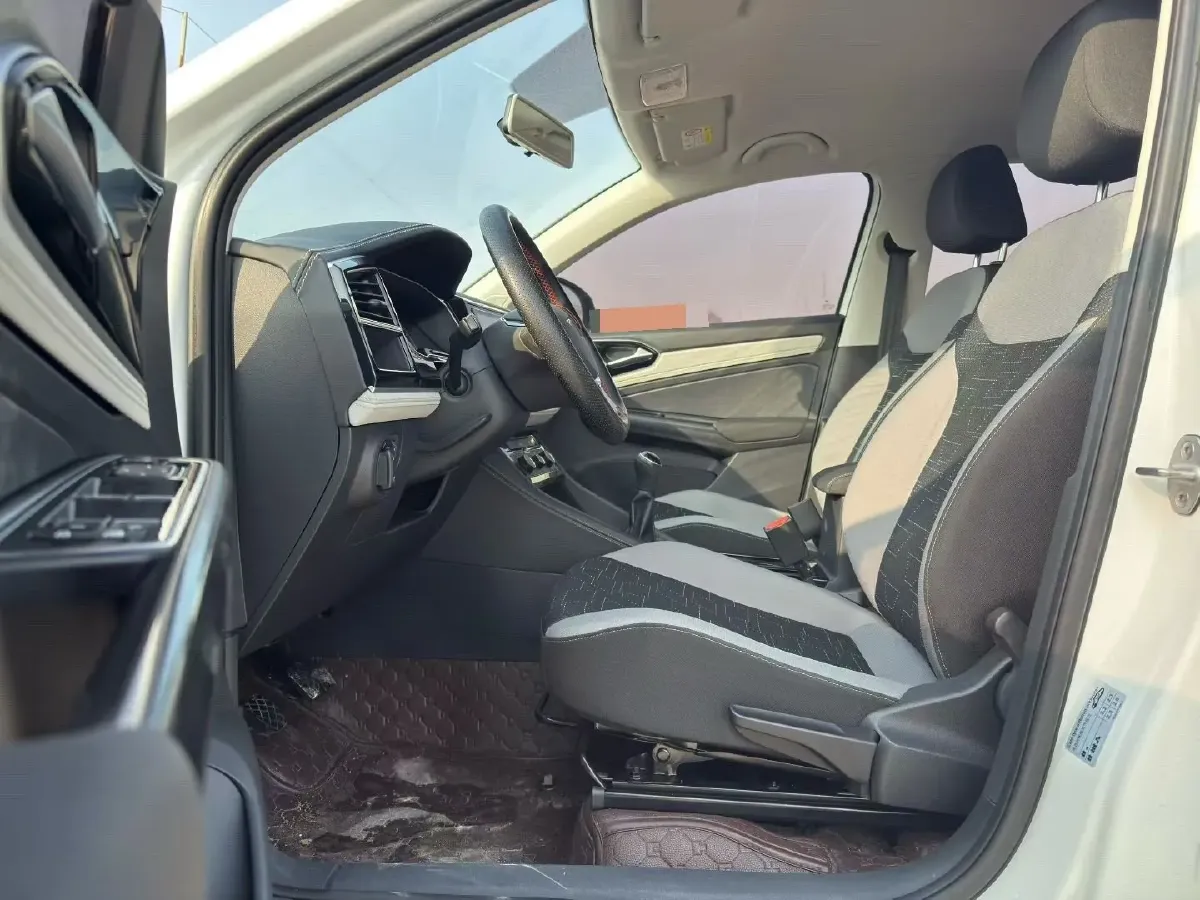 2023 Jetta VS5 1.4T 150HP L4 5MT,autocango,china used car exporter,china ev exporter,chinese used car exporter,chinese used ev exporter