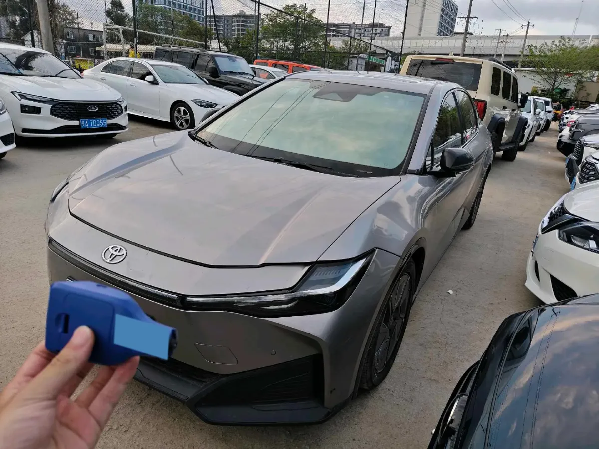 2024 Toyota bZ3 BEV 49.92KWH,autocango,china used car exporter,china ev exporter,chinese used car exporter,chinese used ev exporter