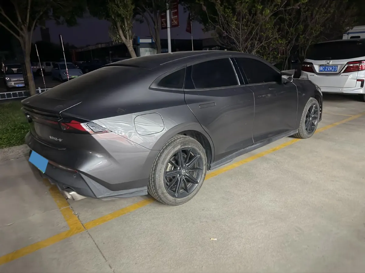 2023 ChangAn UNI-V iDD 1.5T 170HP L4 6TCT PHEV 18.4KWH,autocango,china used car exporter,china ev exporter,chinese used car exporter,chinese used ev exporter