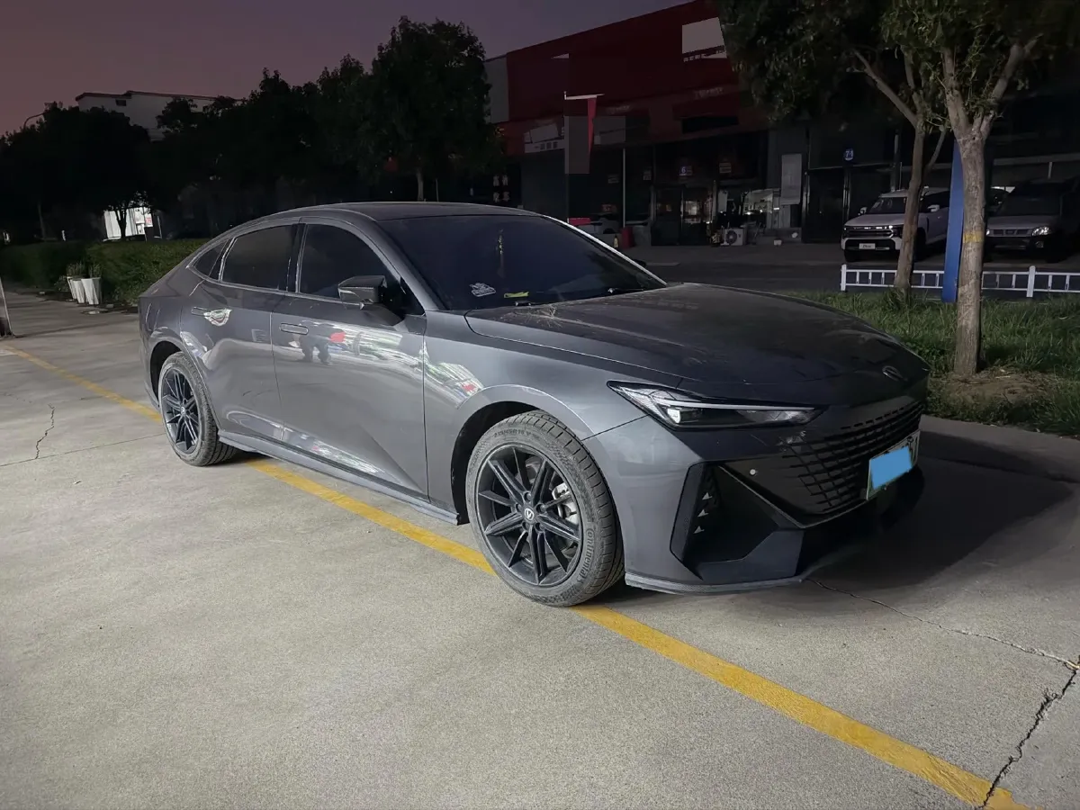 2023 ChangAn UNI-V iDD 1.5T 170HP L4 6TCT PHEV 18.4KWH,autocango,china used car exporter,china ev exporter,chinese used car exporter,chinese used ev exporter