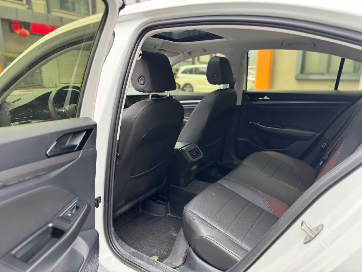 2021 Volkswagen Bora 1.5L 113HP L4 6AT,autocango,china used car exporter,china ev exporter,chinese used car exporter,chinese used ev exporter