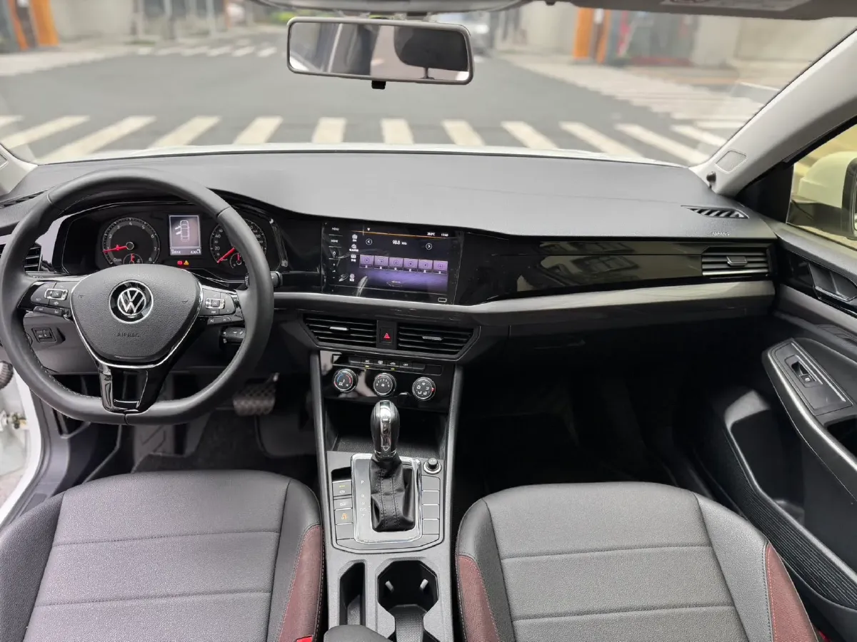 2021 Volkswagen Bora 1.5L 113HP L4 6AT,autocango,china used car exporter,china ev exporter,chinese used car exporter,chinese used ev exporter