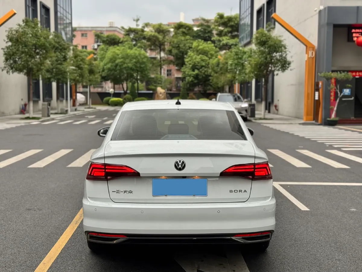 2021 Volkswagen Bora 1.5L 113HP L4 6AT,autocango,china used car exporter,china ev exporter,chinese used car exporter,chinese used ev exporter