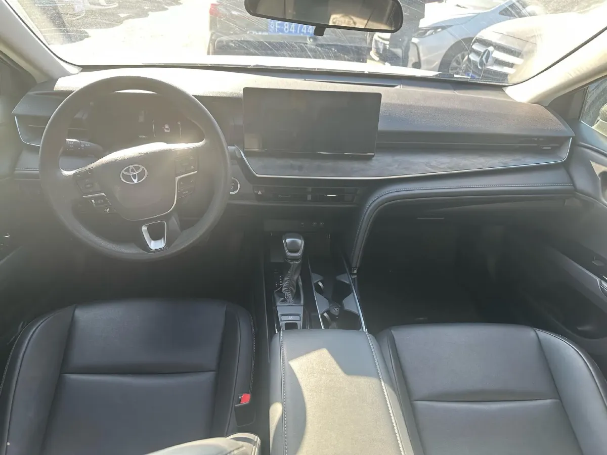 2024 Toyota Camry 2.0L 152HP L4 E-CVT Hybrid,autocango,china used car exporter,china ev exporter,chinese used car exporter,chinese used ev exporter
