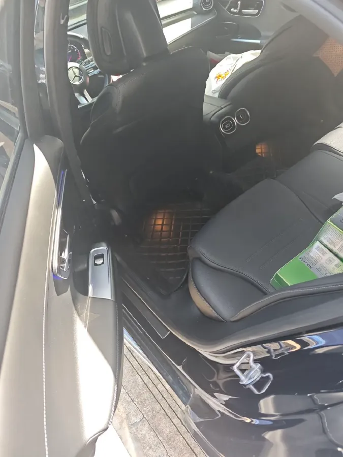 2023 Mercedes-Benz C Class 1.5T 170HP L4 9AT,autocango,china used car exporter,china ev exporter,chinese used car exporter,chinese used ev exporter