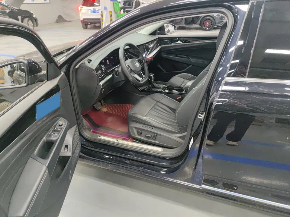 2024 Volkswagen Passat 2.0T 220HP L4 7DCT,autocango,china used car exporter,china ev exporter,chinese used car exporter,chinese used ev exporter