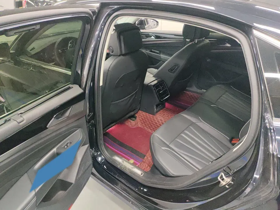 2024 Volkswagen Passat 2.0T 220HP L4 7DCT,autocango,china used car exporter,china ev exporter,chinese used car exporter,chinese used ev exporter