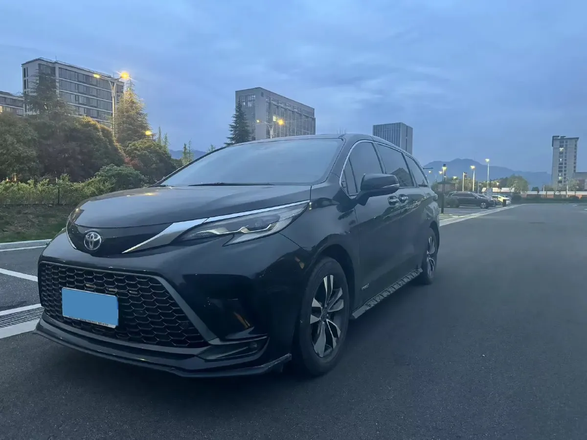 2023 Toyota Granvia 2.5L 189HP L4 E-CVT Hybrid,autocango,china used car exporter,china ev exporter,chinese used car exporter,chinese used ev exporter