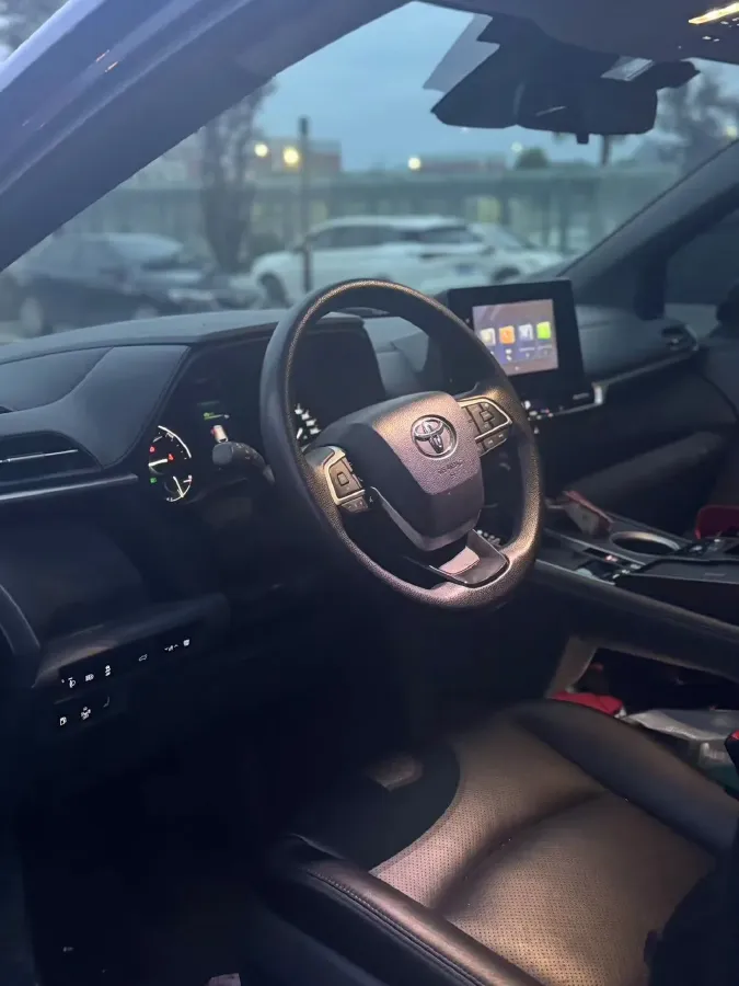 2023 Toyota Granvia 2.5L 189HP L4 E-CVT Hybrid,autocango,china used car exporter,china ev exporter,chinese used car exporter,chinese used ev exporter