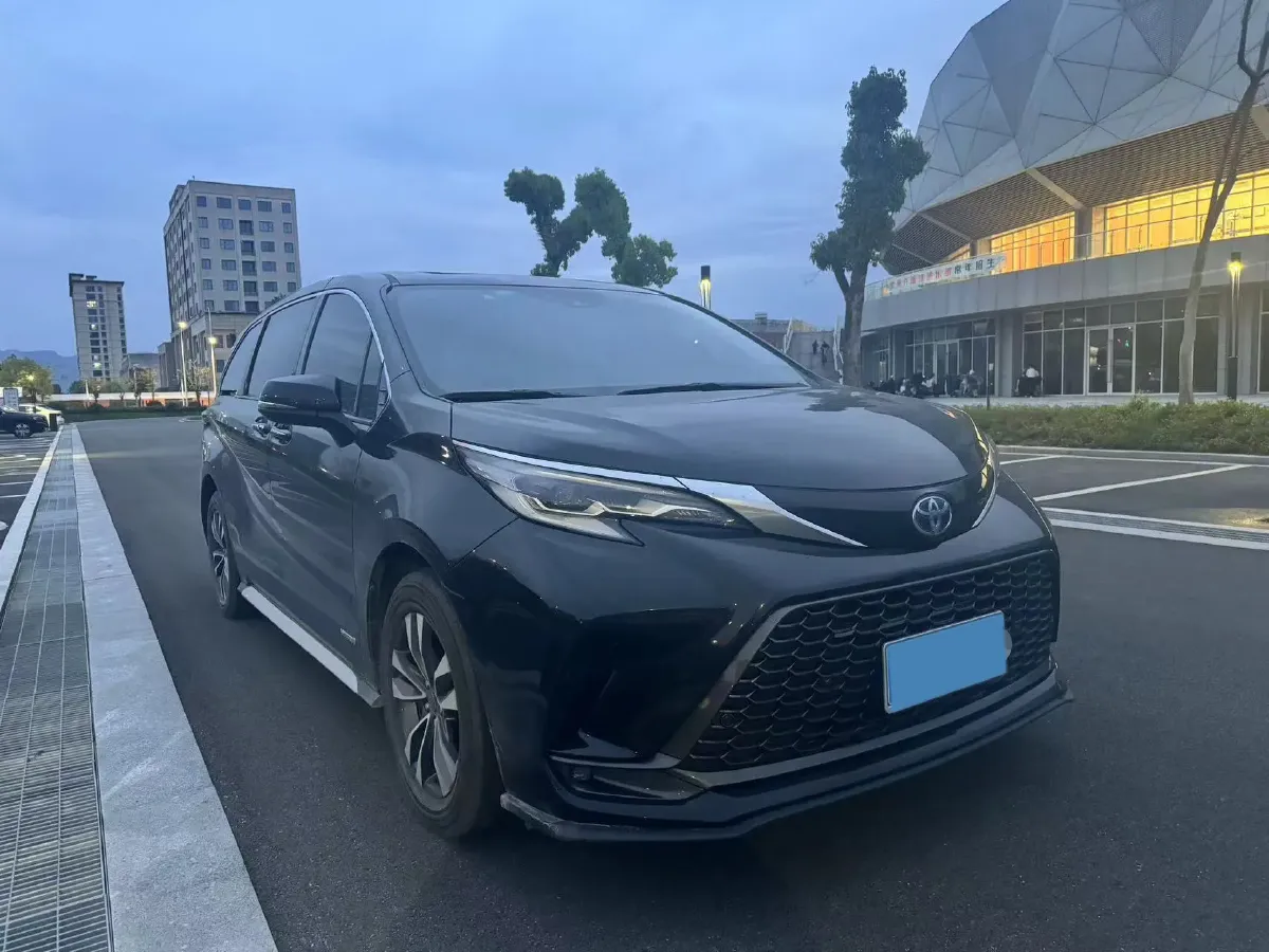 2023 Toyota Granvia 2.5L 189HP L4 E-CVT Hybrid,autocango,china used car exporter,china ev exporter,chinese used car exporter,chinese used ev exporter
