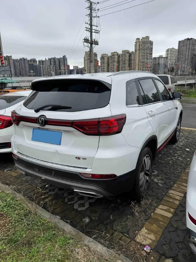 2022 ChangAn CS75 1.5T 180HP L4 7DCT,autocango,china used car exporter,china ev exporter,chinese used car exporter,chinese used ev exporter