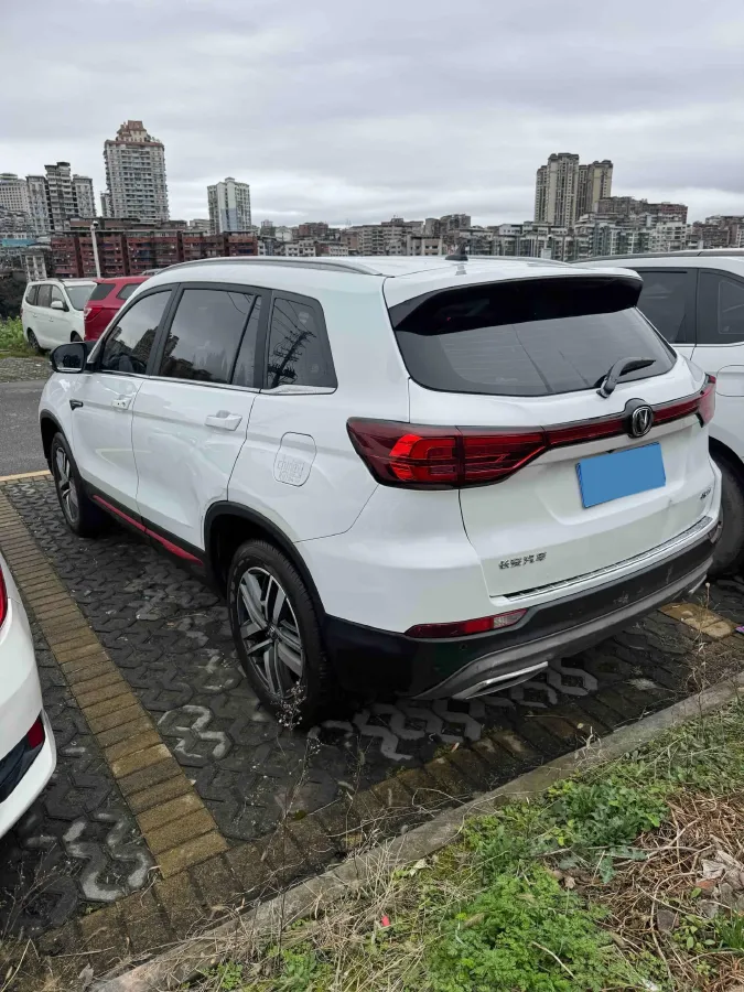 2022 ChangAn CS75 1.5T 180HP L4 7DCT,autocango,china used car exporter,china ev exporter,chinese used car exporter,chinese used ev exporter