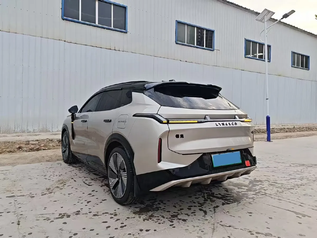 2023 LYNK&CO 08 EM-P 1.5T 163HP L4 3DHT PHEV 39.8KWH,autocango,china used car exporter,china ev exporter,chinese used car exporter,chinese used ev exporter