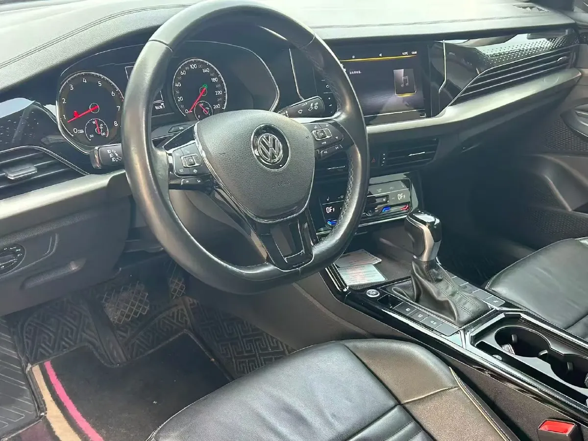 2019 Skoda Kodiak 2.0T 186HP L4 7DCT,autocango,china used car exporter,china ev exporter,chinese used car exporter,chinese used ev exporter