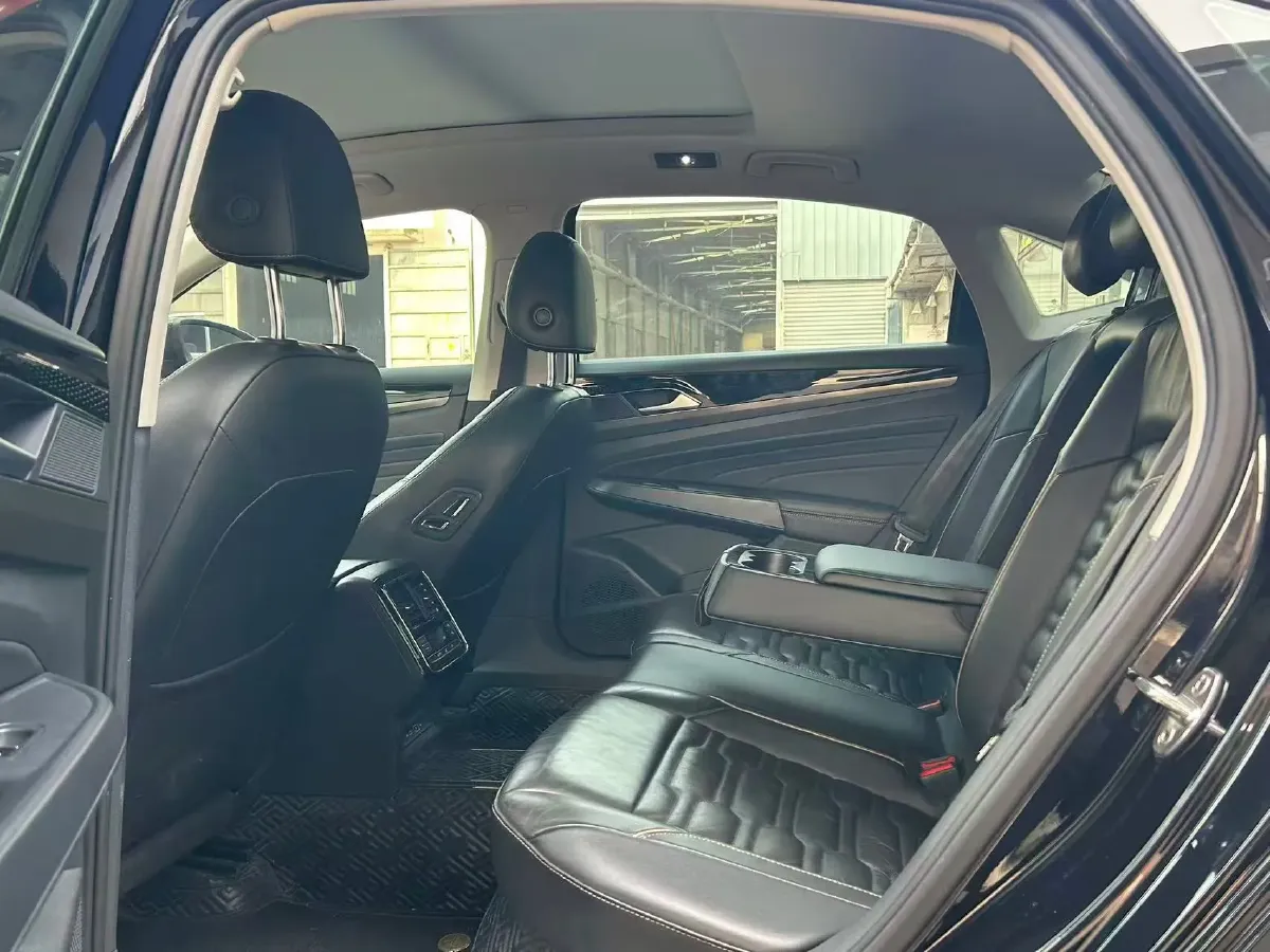 2019 Skoda Kodiak 2.0T 186HP L4 7DCT,autocango,china used car exporter,china ev exporter,chinese used car exporter,chinese used ev exporter