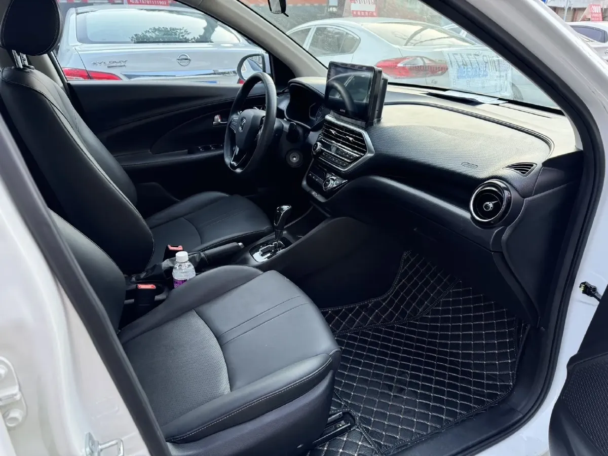 2019 ChangAn Alsvin 1.5L 107HP L4 5DCT,autocango,china used car exporter,china ev exporter,chinese used car exporter,chinese used ev exporter