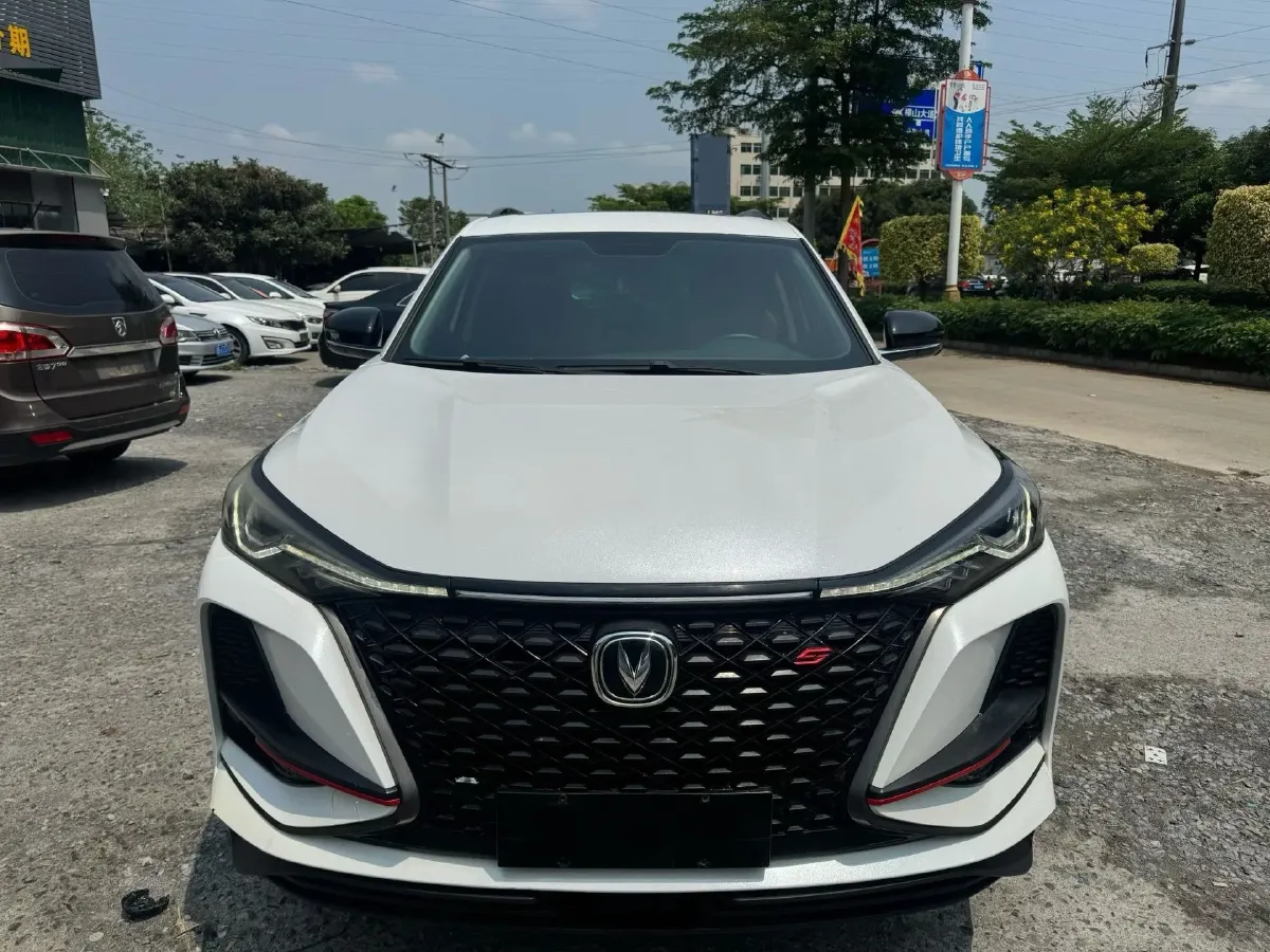 2020 ChangAn CS75 Plus 1.5T 178HP L4 6AT,autocango,china used car exporter,china ev exporter,chinese used car exporter,chinese used ev exporter