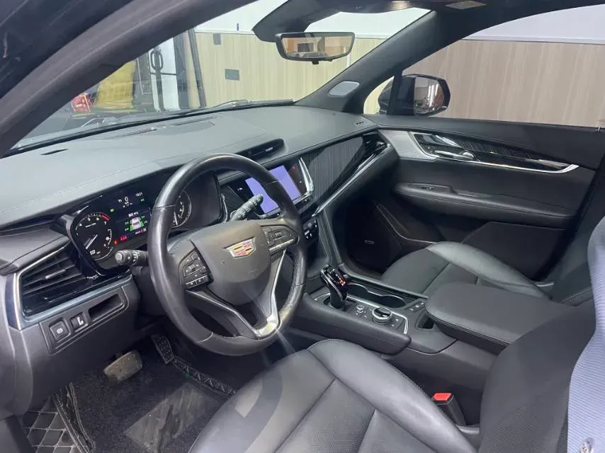 2022 Cadillac XT6 2.0T 237HP L4 9AT,autocango,china used car exporter,china ev exporter,chinese used car exporter,chinese used ev exporter