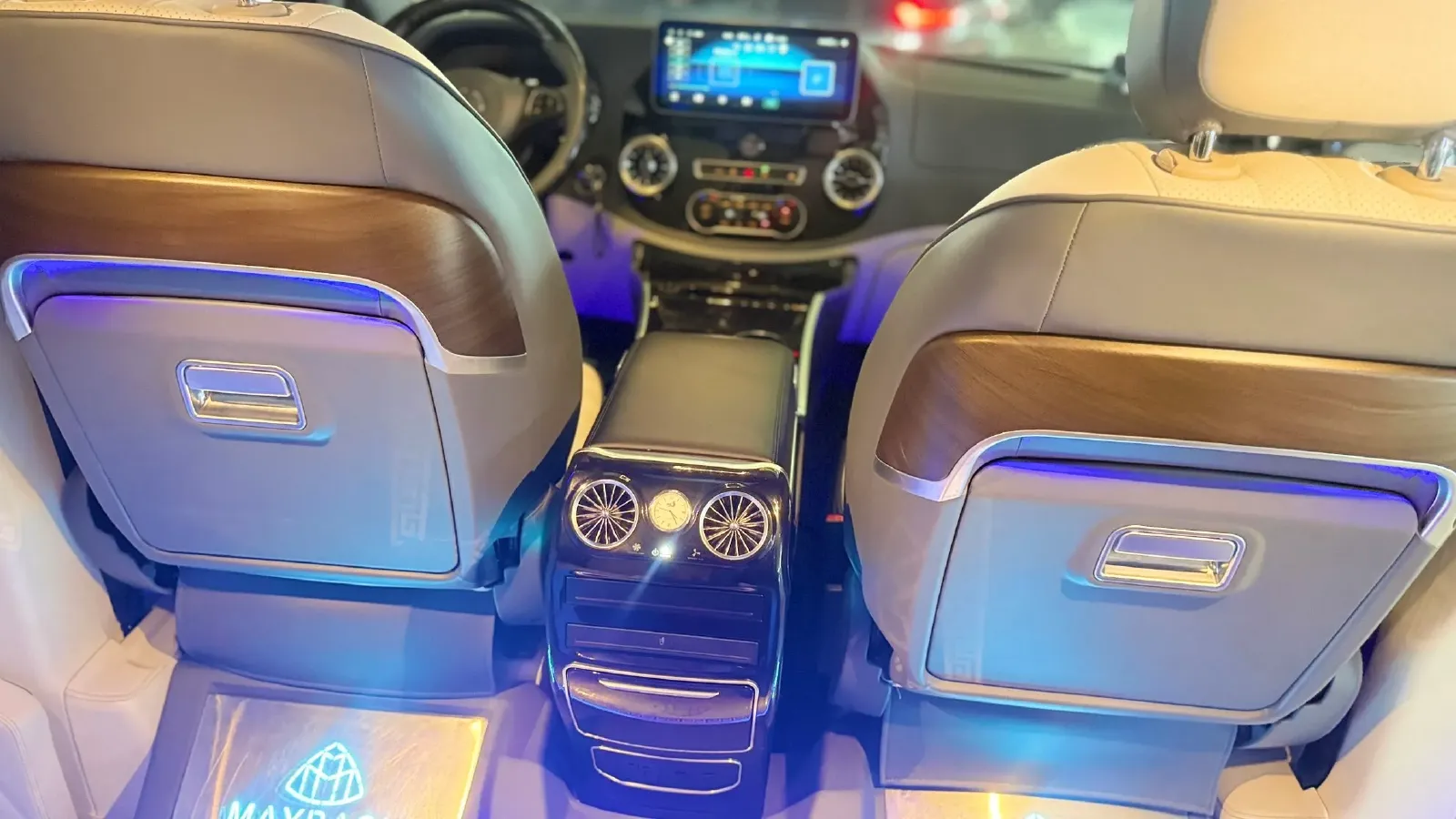 2021 Mercedes-Benz Vito 2.0T 211HP L4 9AT,autocango,china used car exporter,china ev exporter,chinese used car exporter,chinese used ev exporter