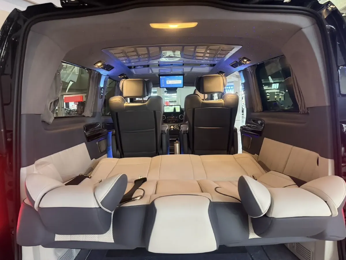 2021 Mercedes-Benz Vito 2.0T 211HP L4 9AT,autocango,china used car exporter,china ev exporter,chinese used car exporter,chinese used ev exporter