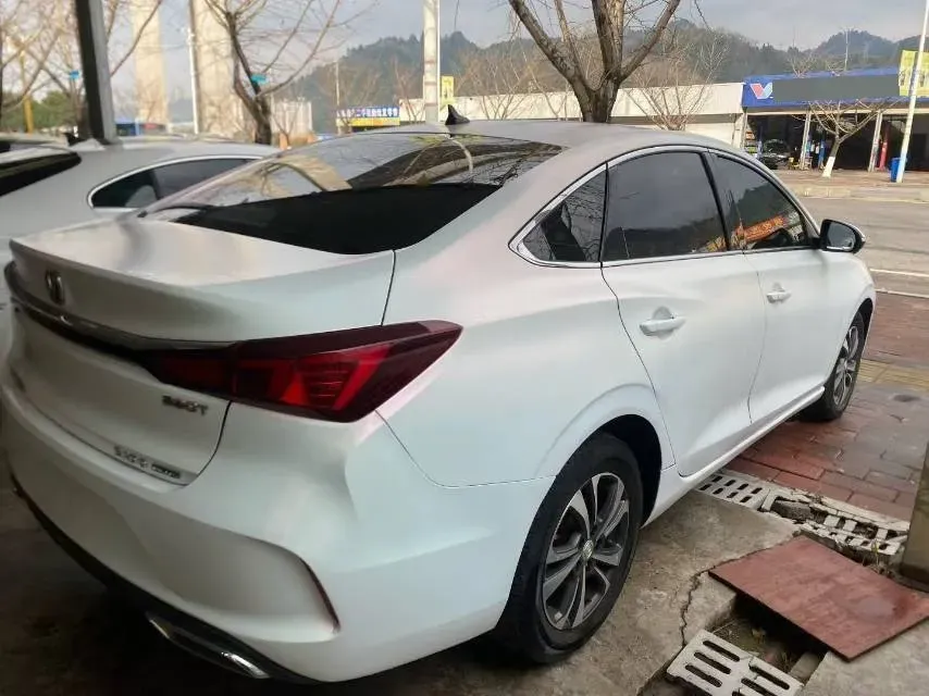 2020 ChangAn Eado 1.6L 128HP L4 5MT,autocango,china used car exporter,china ev exporter,chinese used car exporter,chinese used ev exporter