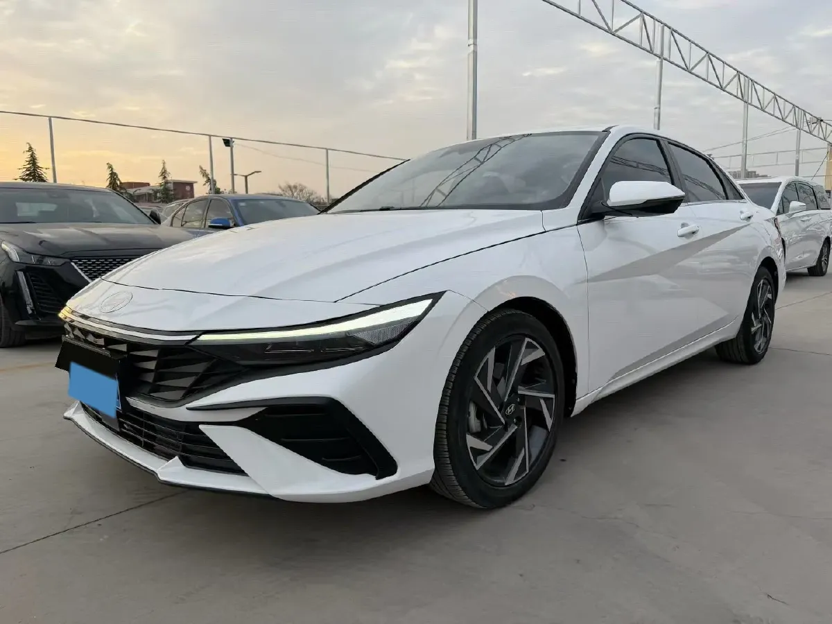 2023 Hyundai Elantra 1.5L 115HP L4 CVT,autocango,china used car exporter,china ev exporter,chinese used car exporter,chinese used ev exporter