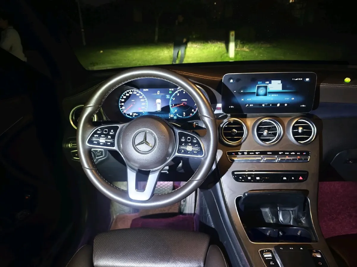 2020 Mercedes-Benz GLC Class 2.0T 258HP L4 9AT,autocango,china used car exporter,china ev exporter,chinese used car exporter,chinese used ev exporter