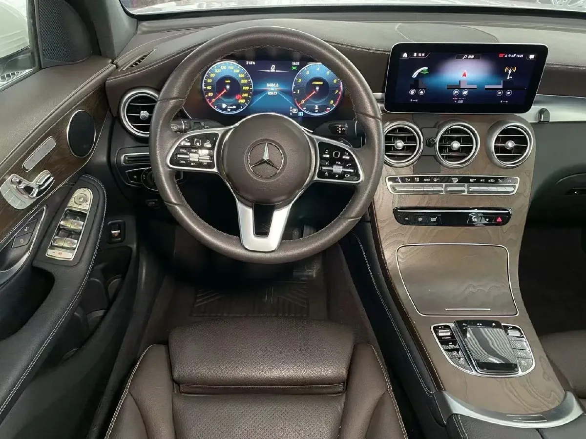 2021 Mercedes-Benz GLC Class 2.0T 258HP L4 9AT,autocango,china used car exporter,china ev exporter,chinese used car exporter,chinese used ev exporter