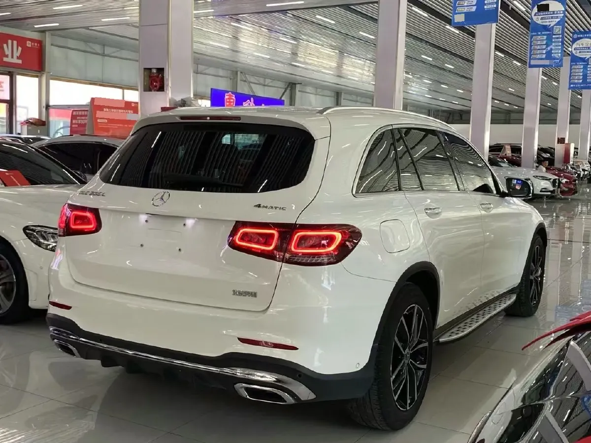 2021 Mercedes-Benz GLC Class 2.0T 258HP L4 9AT,autocango,china used car exporter,china ev exporter,chinese used car exporter,chinese used ev exporter