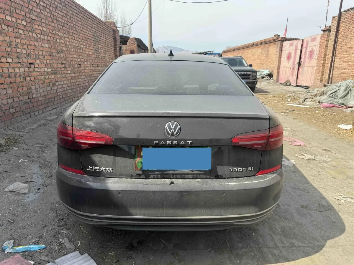 2021 Volkswagen Passat 2.0T 186HP L4 7DCT,autocango,china used car exporter,china ev exporter,chinese used car exporter,chinese used ev exporter