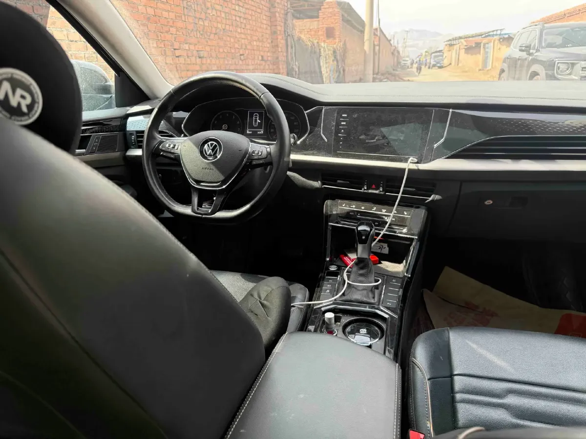 2021 Volkswagen Passat 2.0T 186HP L4 7DCT,autocango,china used car exporter,china ev exporter,chinese used car exporter,chinese used ev exporter