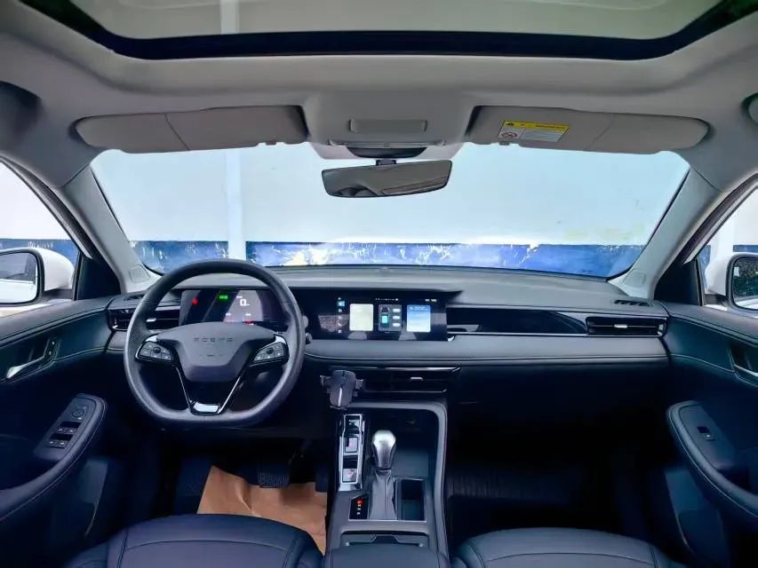 2023 Roewe i5 1.5L 129HP L4 CVT,autocango,china used car exporter,china ev exporter,chinese used car exporter,chinese used ev exporter