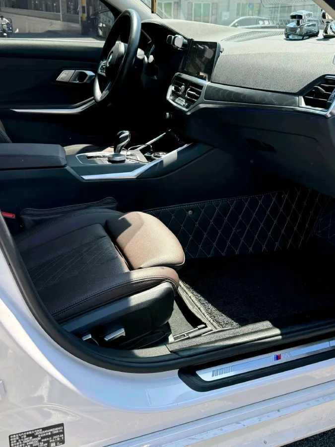 2021 BMW 3 Series 2.0T 184HP L4 8AT,autocango,china used car exporter,china ev exporter,chinese used car exporter,chinese used ev exporter