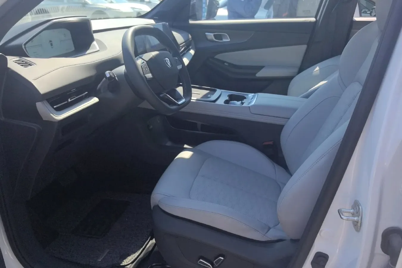 2025 ChangAn CS55PLUS PHEV 1.5L 98HP L4 E-CVT PHEV,autocango,china used car exporter,china ev exporter,chinese used car exporter,chinese used ev exporter