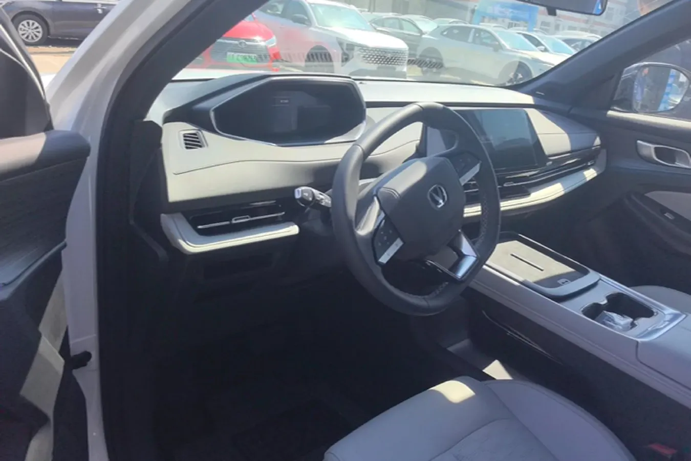 2025 ChangAn CS55PLUS PHEV 1.5L 98HP L4 E-CVT PHEV,autocango,china used car exporter,china ev exporter,chinese used car exporter,chinese used ev exporter