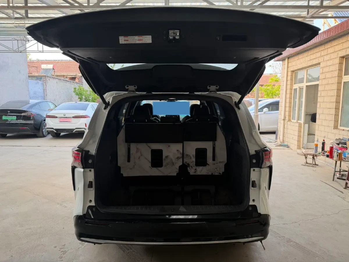 2024 Toyota Sienna 2.5L 189HP L4 E-CVT Hybrid,autocango,china used car exporter,china ev exporter,chinese used car exporter,chinese used ev exporter