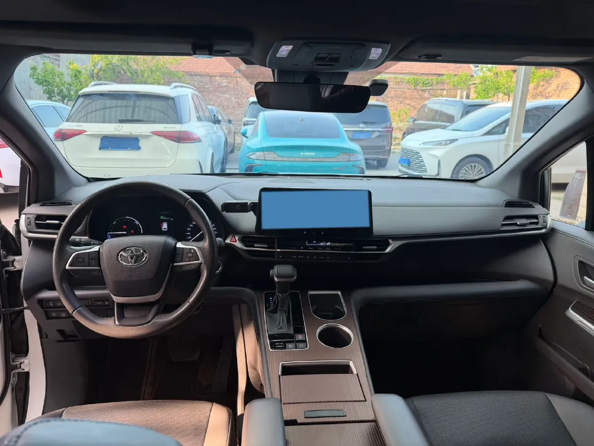 2024 Toyota Sienna 2.5L 189HP L4 E-CVT Hybrid,autocango,china used car exporter,china ev exporter,chinese used car exporter,chinese used ev exporter
