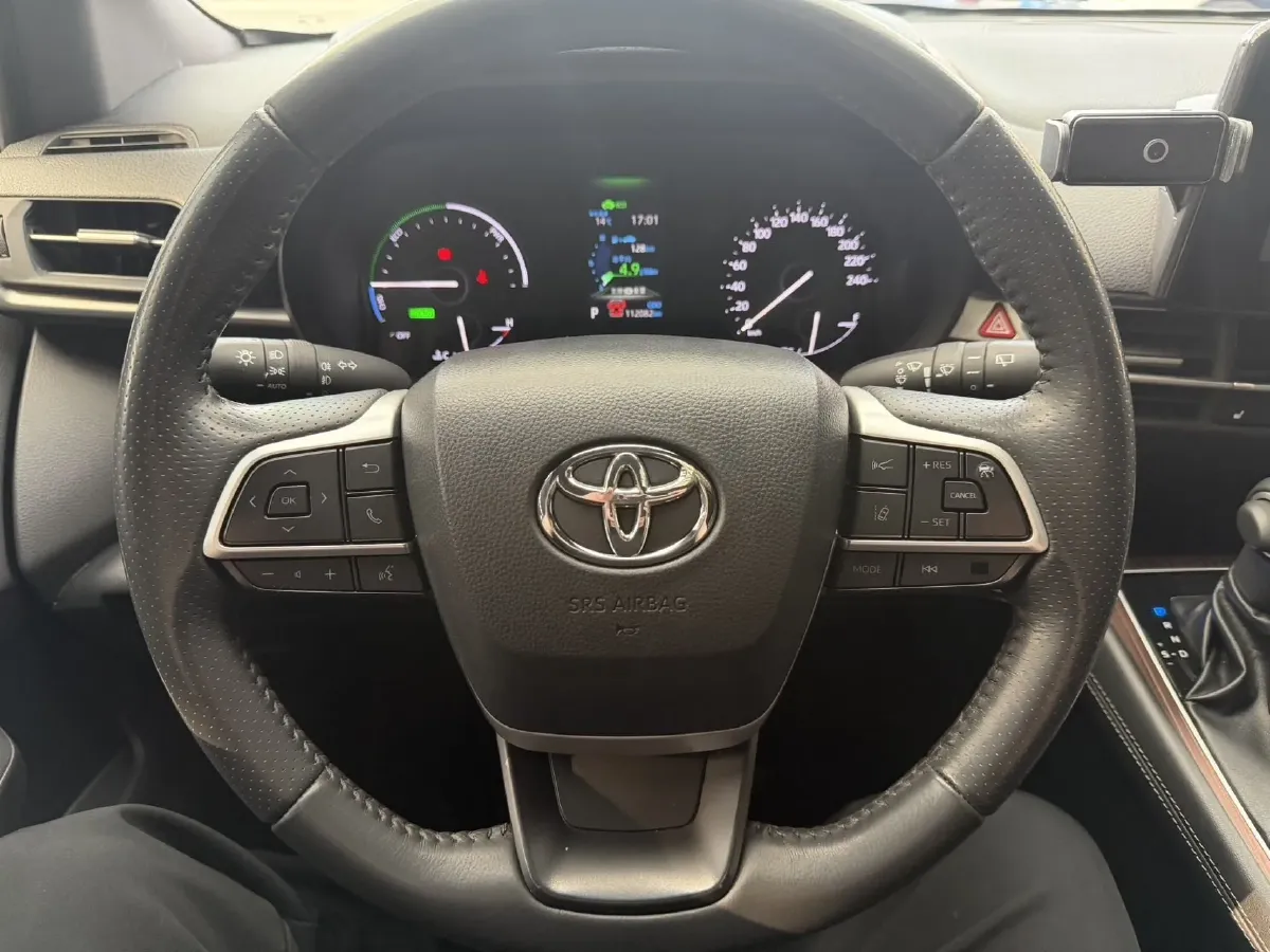 2024 Toyota Sienna 2.5L 189HP L4 E-CVT Hybrid,autocango,china used car exporter,china ev exporter,chinese used car exporter,chinese used ev exporter