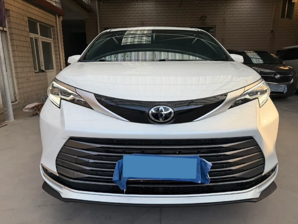 2024 Toyota Sienna 2.5L 189HP L4 E-CVT Hybrid,autocango,china used car exporter,china ev exporter,chinese used car exporter,chinese used ev exporter