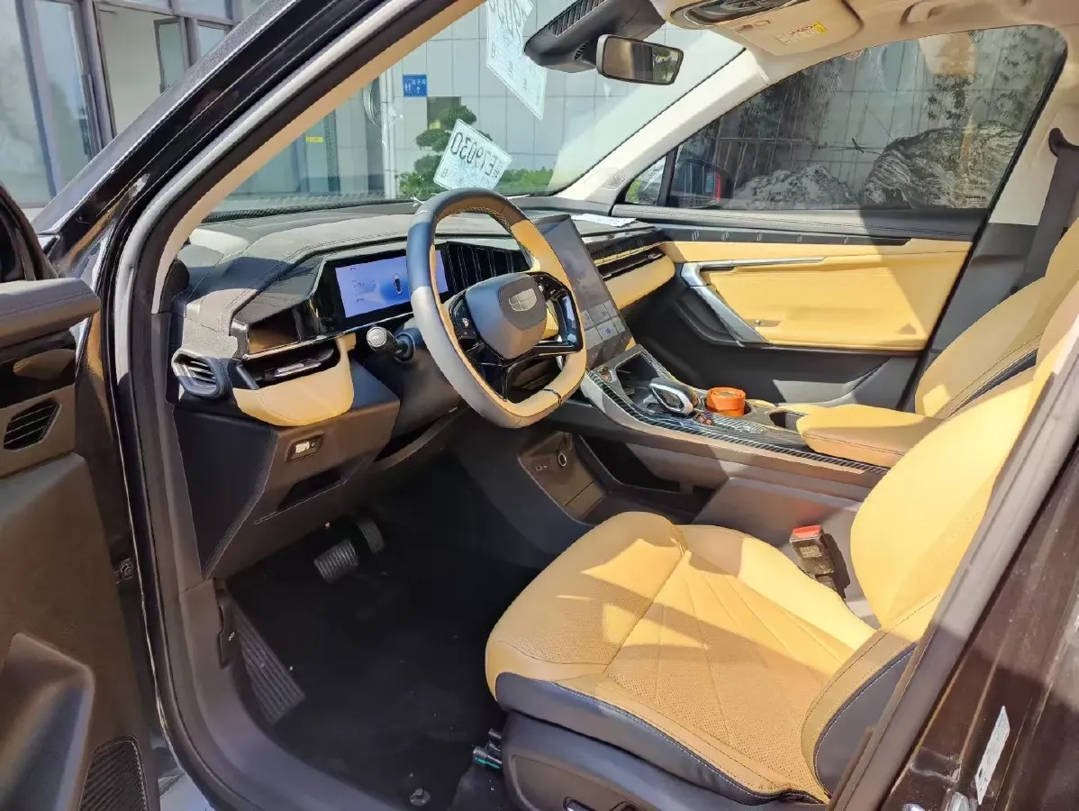 2023 Geely StarRay 1.5T 181HP L4 7DCT,autocango,china used car exporter,china ev exporter,chinese used car exporter,chinese used ev exporter