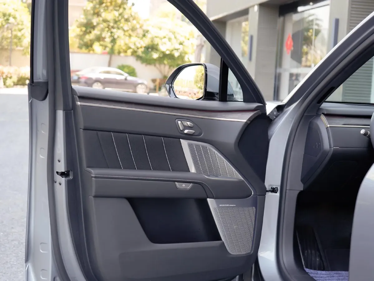 2025 ONVO L90 BEV,autocango,china used car exporter,china ev exporter,chinese used car exporter,chinese used ev exporter