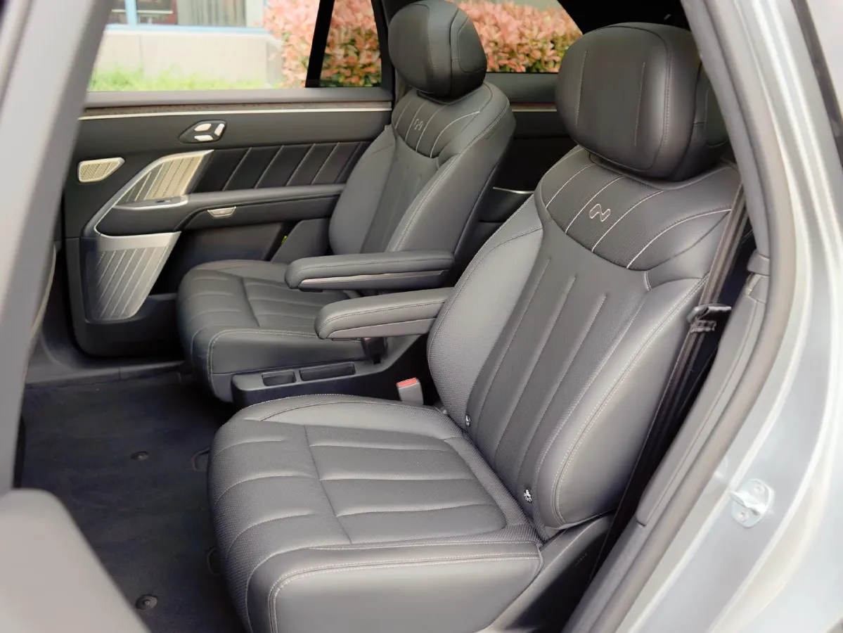 2025 ONVO L90 BEV,autocango,china used car exporter,china ev exporter,chinese used car exporter,chinese used ev exporter